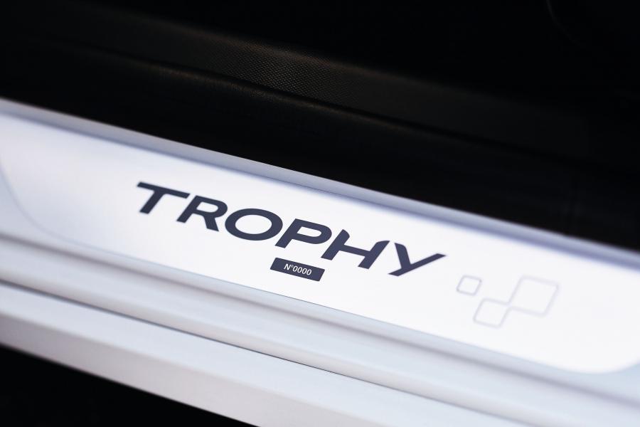  Renault Clio R.S. 220 Trophy 2015 года  (фото 11 из 48)